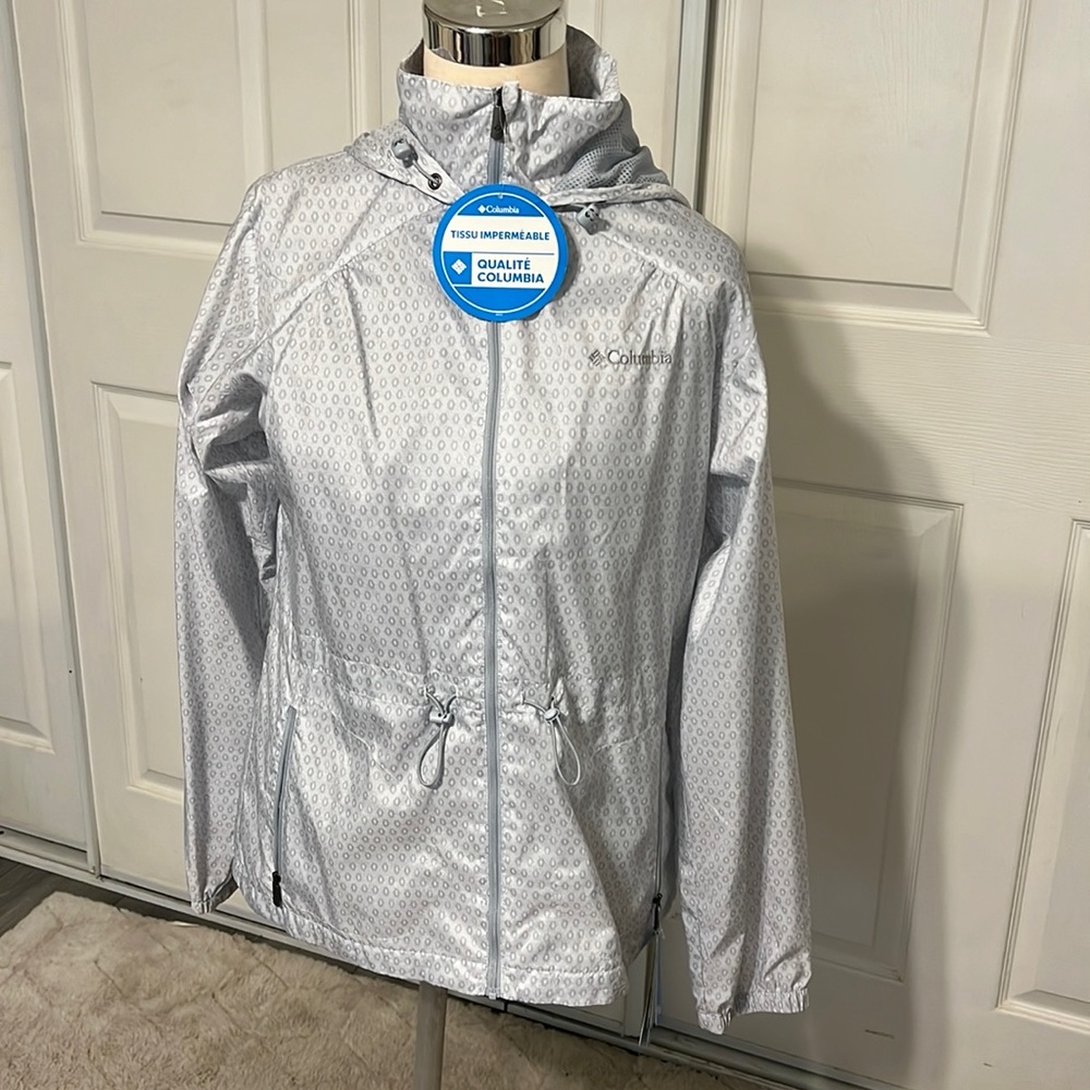 Columbia Woman’s Rain Jacket (does not have tags )